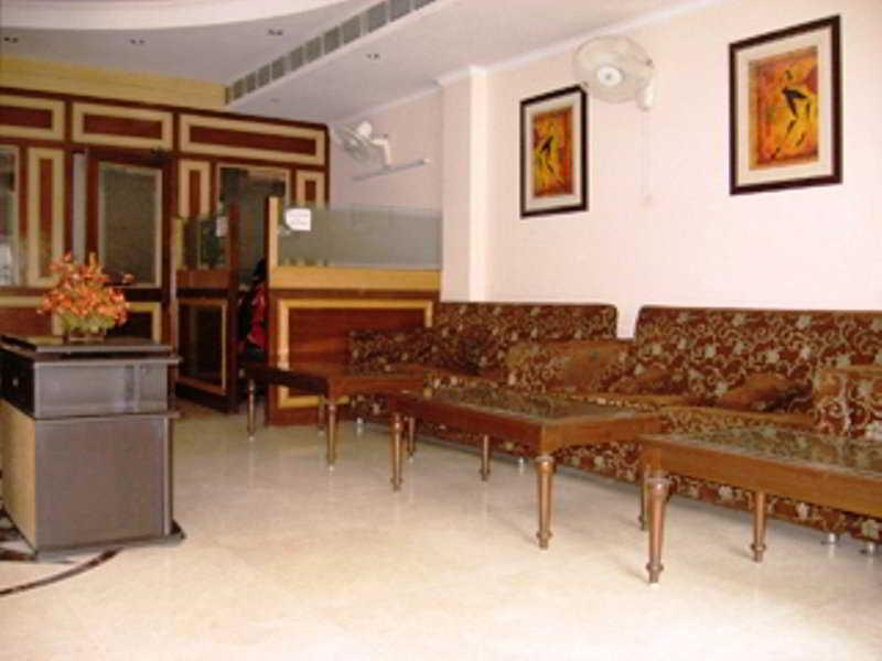 Treebo Paras International Delhi Kültér fotó